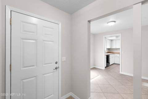12202 Mayors Drive, Jacksonville FL - photo 10 of 41