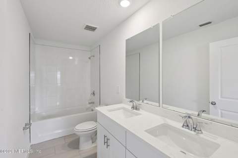10754 Lishwood Way, Jacksonville FL - photo 8 of 35