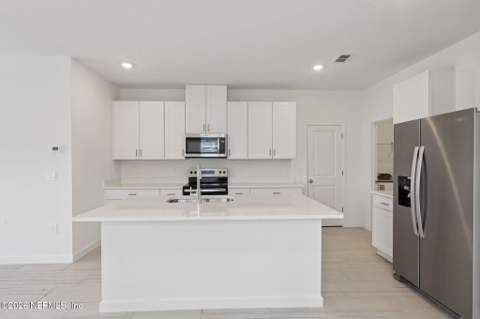 10754 Lishwood Way, Jacksonville FL - photo 6 of 35