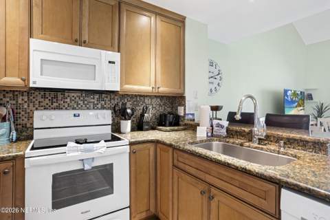 107 Village Del Lago Circle, St. Augustine Beach FL - photo 11 of 42