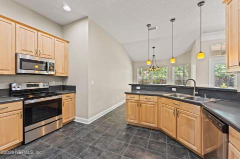 3003 Five Oaks Lane, Green Cove Springs FL - photo 11 of 40