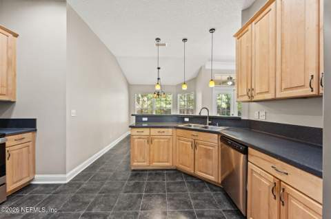 3003 Five Oaks Lane, Green Cove Springs FL - photo 12 of 40