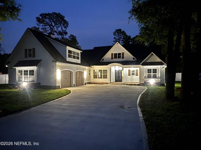 Golden Oaks