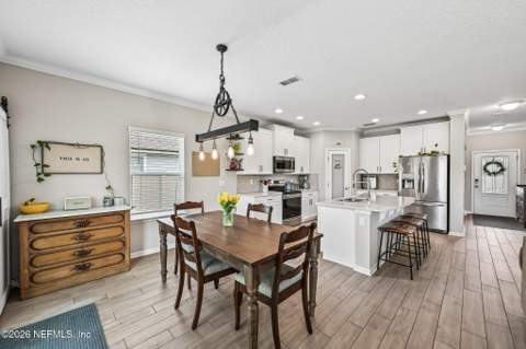 15694 Chir Pine Drive, Jacksonville FL - photo 14 of 61