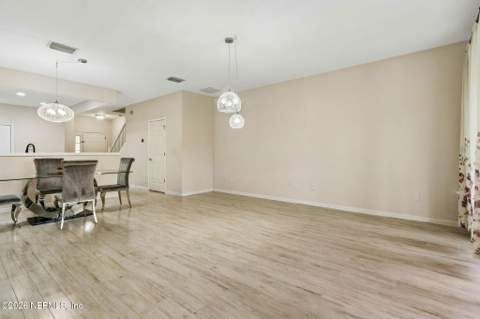 4193 Marblewood Lane, Jacksonville FL - photo 7 of 43