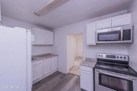 1045 E 11th Street, Jacksonville FL - photo 7 of 23