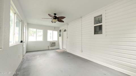 4065 Dellwood Avenue, Jacksonville FL - photo 10 of 30