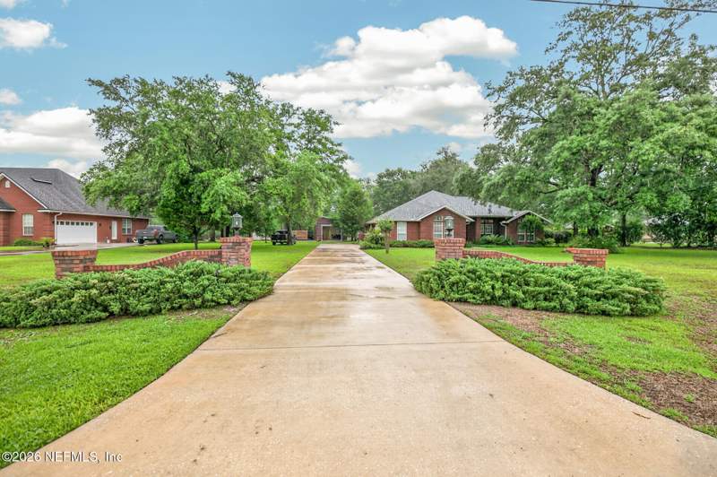 3 bedroom Single Family Residence at 4237 Raintree Drive, Macclenny Ii, Macclenny — photo 3