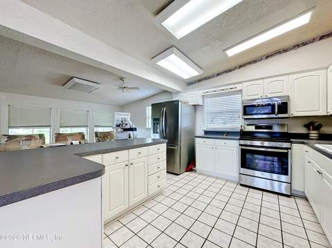 126 Pique Road, Crescent City FL - photo 17 of 63