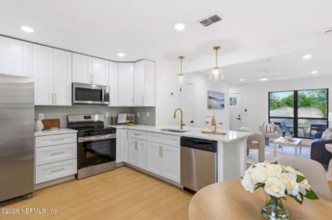 2513 Waters Edge Drive, Neptune Beach FL - photo 8 of 17
