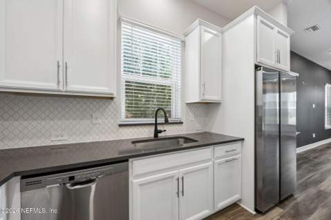 11496 Fathom Court, Jacksonville FL - photo 12 of 36