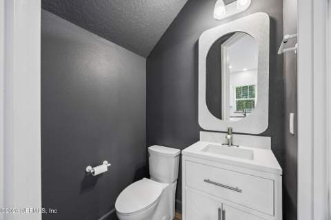 11496 Fathom Court, Jacksonville FL - photo 13 of 36