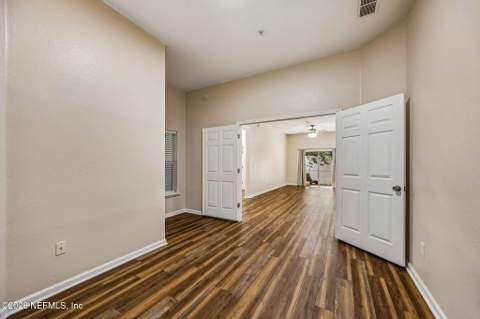 9390 Underwing Way #7-2, Jacksonville FL - photo 13 of 37