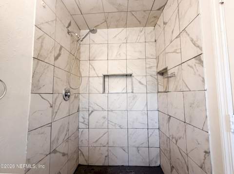 7520 Altus Drive, Jacksonville FL - photo 16 of 18