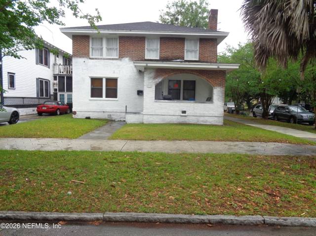 152 W 10TH Street