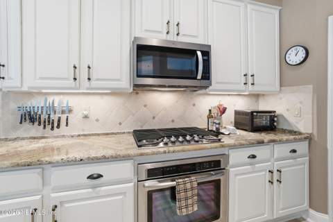 14627 Crystal View Lane, Jacksonville FL - photo 14 of 57