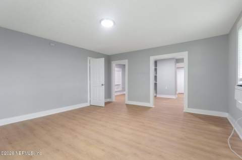 3321 Deason Avenue, Jacksonville FL - photo 10 of 22