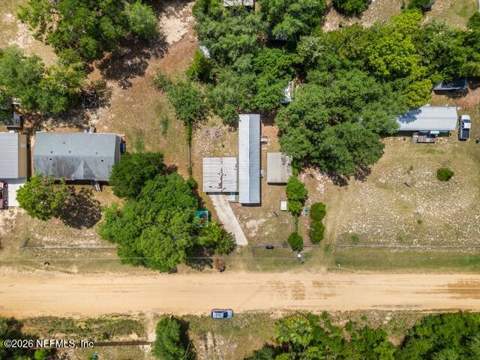 207 Milton Avenue, Interlachen FL - photo 10 of 38