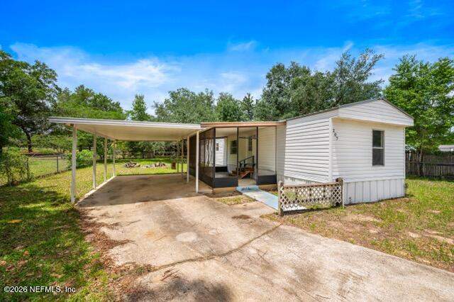 2 bedroom Manufactured Home at 207 Milton Avenue, Interlachen Lakes Estates, Interlachen — photo 2