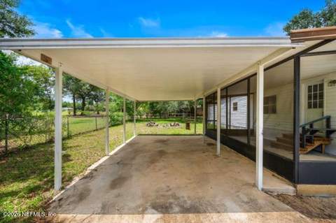 207 Milton Avenue, Interlachen FL - photo 6 of 38