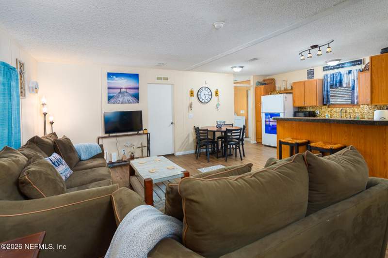 3 bedroom Single Family Residence at 300 7th Avenue, Welaka, Welaka — photo 5