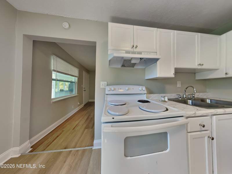 3 bedroom Single Family Residence at 365 Delmonte Street, Moodys Addn To Blwn, Baldwin — photo 4