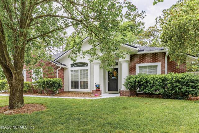 429 TWIN OAKS Lane