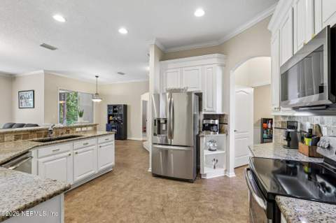 1916 Vista Lakes Drive, Fleming Island FL - photo 6 of 6