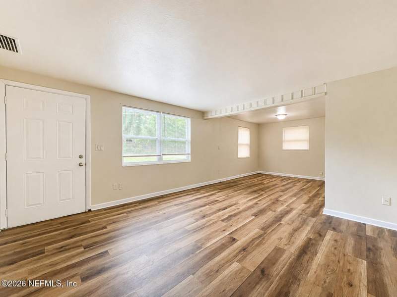3 bedroom Single Family Residence at 6009 Verdes Road, Oak Hill, Jacksonville — photo 5