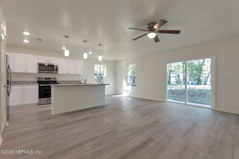 3 bedroom Single Family Residence at 9162 4th Avenue, Armstrong Riverview, Jacksonville — photo 3