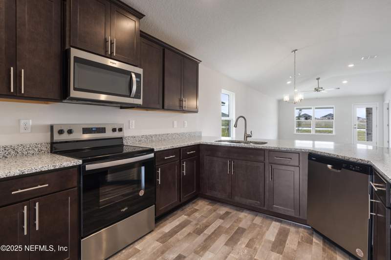 4 bedroom Single Family Residence at 3302 Meadow Ridge Place, Rolling Hills, Green Cove Springs — photo 5