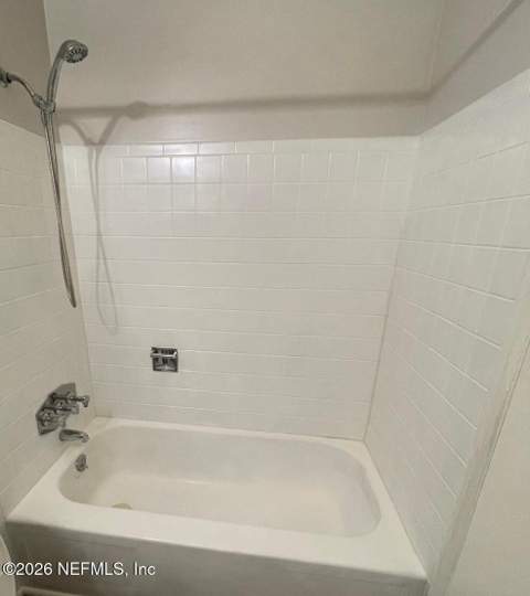 7405 Deepwood Drive, Jacksonville FL - photo 20 of 27