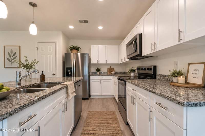 3 bedroom Single Family Residence at 9162 4th Avenue, Armstrong Riverview, Jacksonville — photo 4