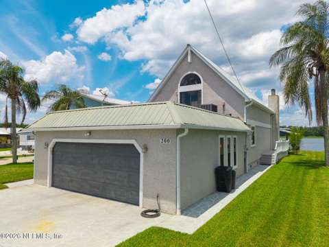 200 Sportsman Drive, home for sale in Welaka 32193