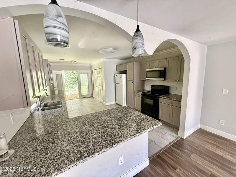 3 bedroom Single Family Residence at 10565 Bessent Road, Section Land, Jacksonville — photo 4