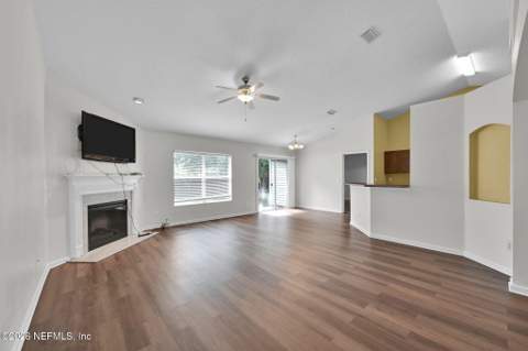10810 Stanton Hills Drive, Jacksonville FL - photo 10 of 34