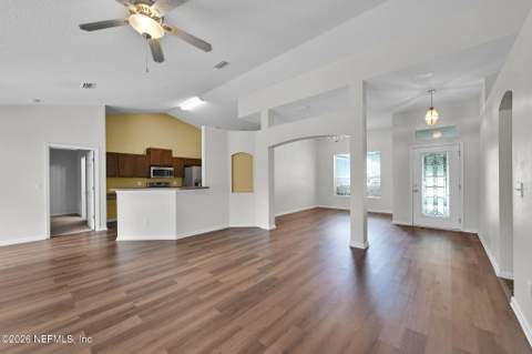 10810 Stanton Hills Drive, Jacksonville FL - photo 11 of 34