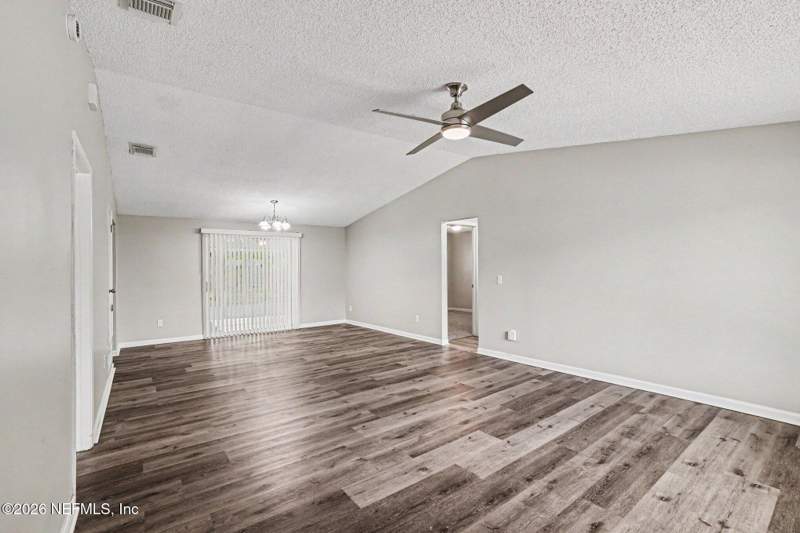 3 bedroom Single Family Residence at 2622 Pinewood Boulevard, Greenwood Estates, Middleburg — photo 5