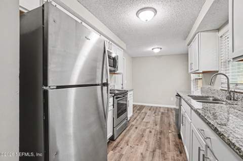 2622 Pinewood Boulevard, Middleburg FL - photo 6 of 19
