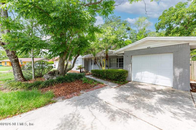 4 bedroom Single Family Residence at 4541 Praver Drive, San Jose Manor, Jacksonville — photo 2