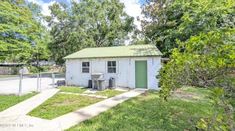 4065 Dellwood Avenue, Jacksonville FL - photo 24 of 30