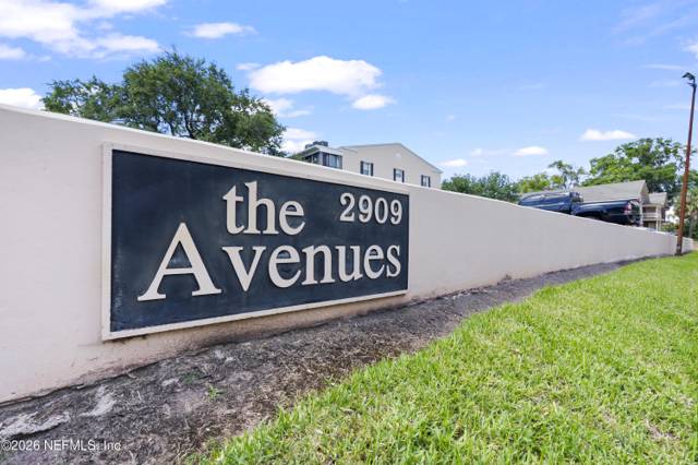 The Avenues