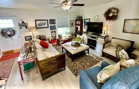 529 SE 5th Avenue, Melrose FL - photo 6 of 54