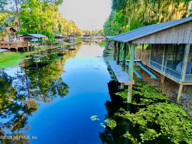 2 bedroom Single Family Residence at 529 SE 5th Avenue, Seminole Ridge 7, Melrose — photo 5
