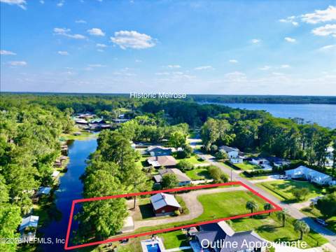 529 SE 5th Avenue, Melrose FL - photo 13 of 54