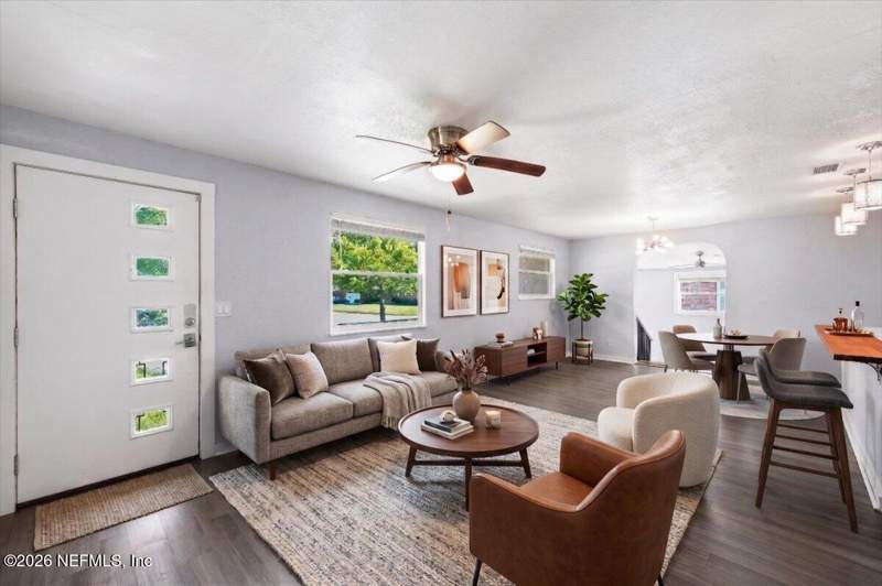 4 bedroom Single Family Residence at 5068 Andrew Robinson Drive, Richardson Heights, Jacksonville — photo 5