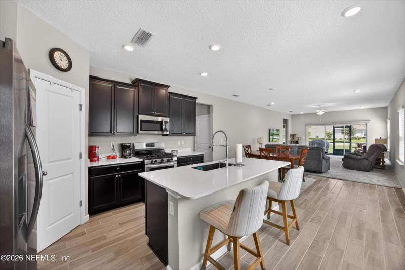 3 bedroom Single Family Residence at 3920 Bloomfield Court, Greyhawk, Middleburg — photo 5
