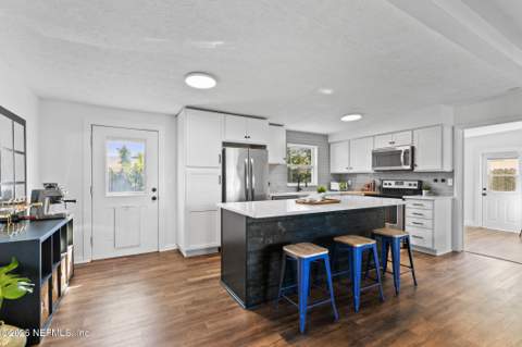 451 Sargo Road, Atlantic Beach FL - photo 9 of 59