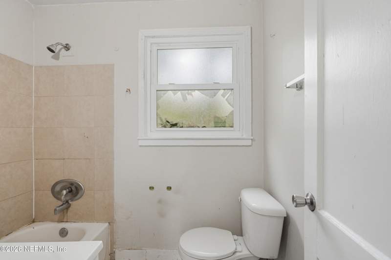 3 bedroom Single Family Residence at 1650 W 34th Street, Royal Terrace, Jacksonville — photo 3