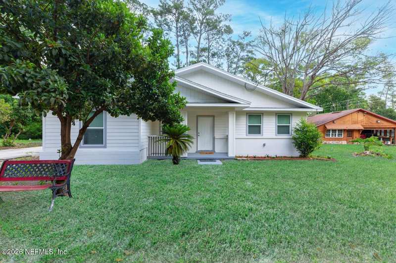 3 bedroom Single Family Residence at 9811 Ridge Blvd Boulevard, Edmondsons Beverly, Jacksonville — photo 1